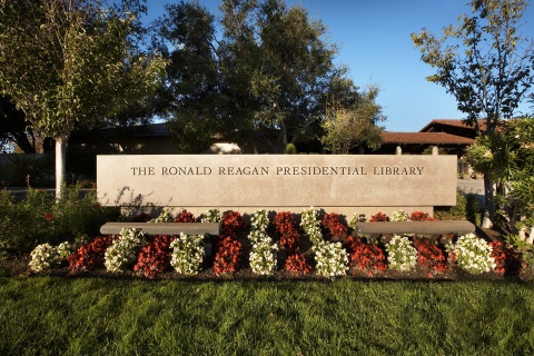 Reagan.sign Visit Simi Valley